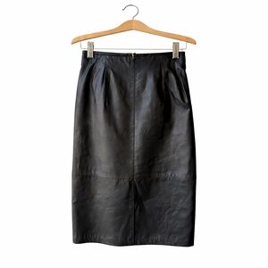 Design Assets Black Leather Pencil Skirt. Size 8. Vintage High Waist Classic